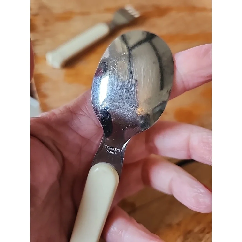 Vintage Walt‎ Disney Snow White SELANDIA Child Fork And Spoon Set Of 2 CA 91355